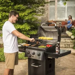 Broil King Barbecue Gaz Royal 340 + Housse Broilking -Napo King Barbecue Magasin barbecue gaz royal 340 housse 2